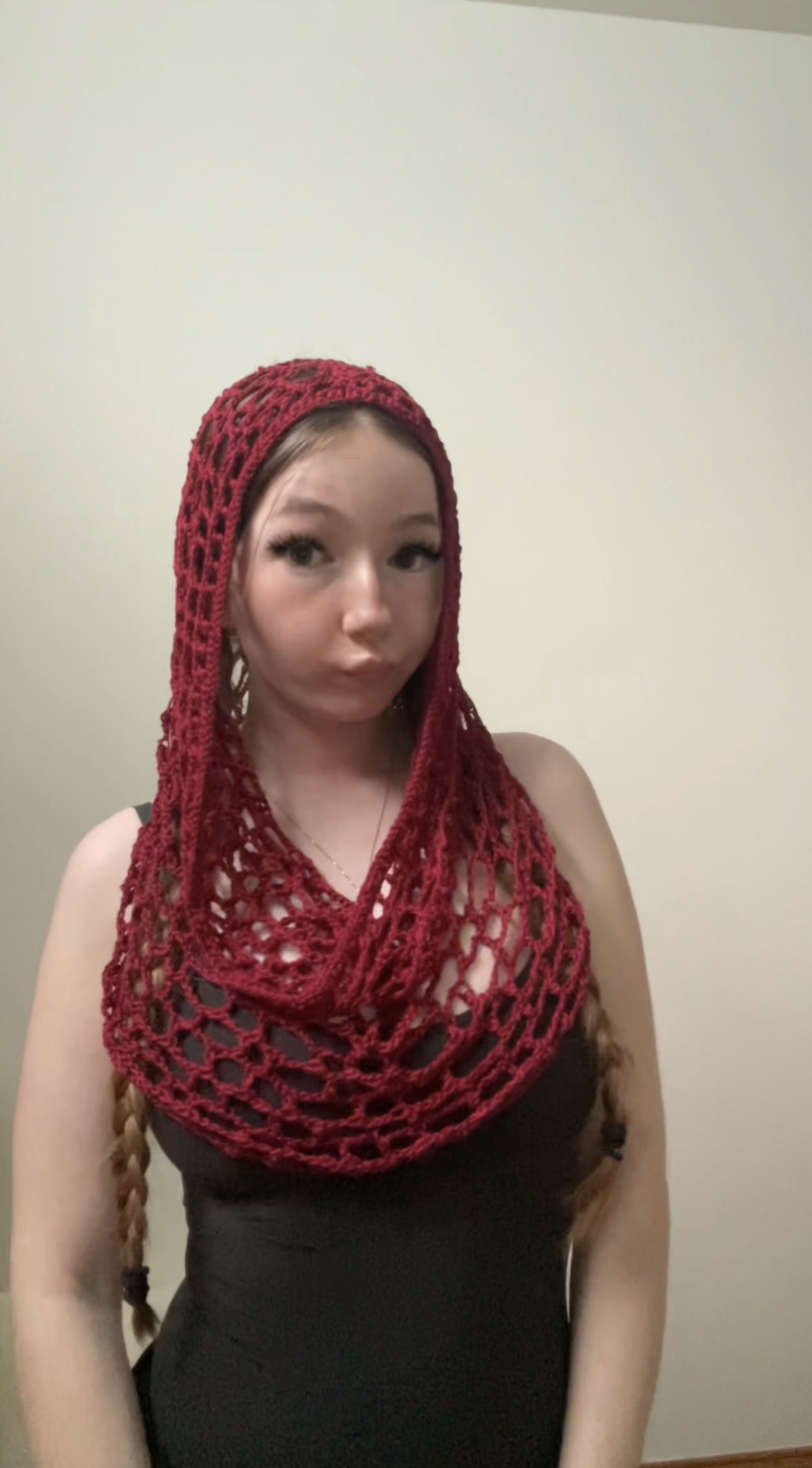 Spiderweb Hood