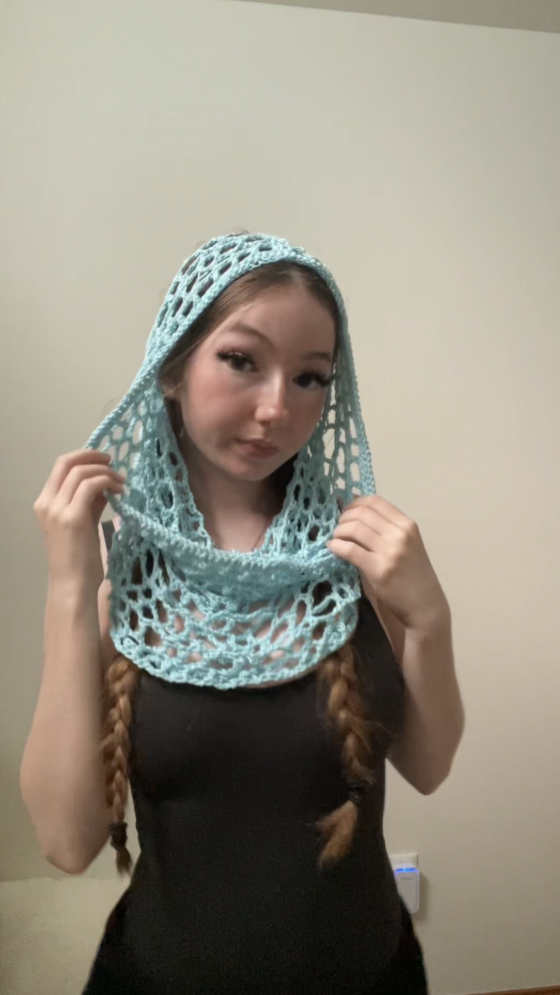 Spiderweb Hood