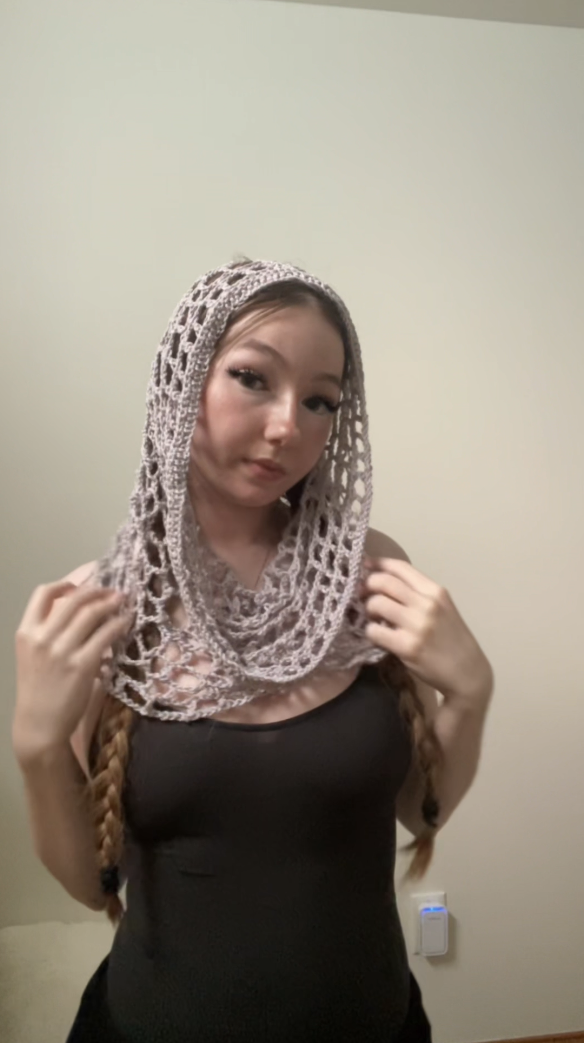 Spiderweb Hood